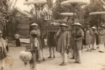 Hoàng thái hậu Đào Thị - đi làm đồng mây cũng bay theo