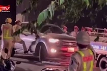 CSGT truy đuổi khống chế lái xe 'ma men'