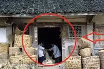 'Tháng chạp không chuyển nhà, tháng giêng không cắt tóc” là gì?