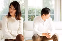 Vợ chồng sắp ly hôn, con gái nói một câu khiến hối hận