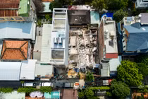 Cận cảnh đổ nát tan hoang vụ sập nhà 4 tầng ở TPHCM