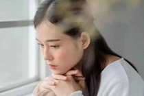 Nghe lời cầu xin của bác giúp việc mà tôi rơi nước mắt