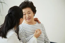 Cưới xong mẹ chồng giục về ngoại, lý do khiến tôi khóc nguyên ngày