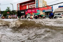 TP HCM: Hồ điều tiết thông minh chống ngập bị ngập lụt sau mưa lớn