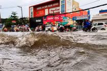 TP HCM: Hồ điều tiết thông minh chống ngập bị ngập lụt sau mưa lớn