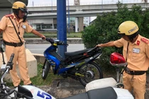 “Yên hùng xa lộ” chiều 29 Tết và kết bất ngờ khi gặp CSGT