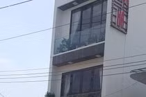 Vờ mua vàng, cô gái rút dao cướp 5 chỉ giữa ban ngày