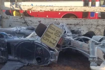 Va chạm gây chết người, xe khách Phương Trang che biển số