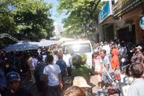 Người lái ôtô Lexus lao vào đám tang là doanh nhân… đi viếng tang