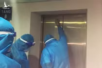 Video: “Nghẹt thở” cuộc giải cứu nhân viên y tế kẹt trong thang máy