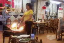 Video: Khi sinh ra làm “dân quẩy” nhưng bố mẹ bắt làm đầu bếp