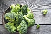 7 loại rau giàu canxi hơn cả tôm, cá