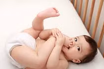 Video: Nơi đón 40.000 trẻ mỗi năm đánh dấu thế nào để không trao nhầm con?