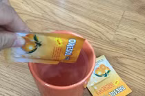 Uống oresol pha sai tỉ lệ, bé gái 8 tháng hôn mê 