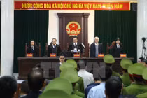 Video: Tòa đang tuyên án ông Đinh La Thăng và 21 đồng phạm