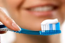 Giật mình: Thành phần kem đánh răng có thể thúc đẩy ung thư đại tràng