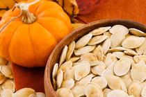 Công dụng tuyệt vời ít người biết của hạt bí ngô