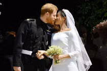 Sự thật ít biết sau bó hoa cô dâu Meghan cầm trong đám cưới hoàng gia