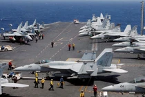 Video: Tận mắt ngắm dàn máy bay khủng trên USS Carl Vinson