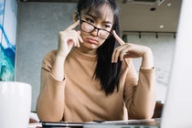 Bà xã bỗng dưng im lặng đáng sợ