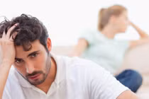 Điếng người khi nghe cuộc điện thoại của người vợ ngoan hiền, tần tảo 