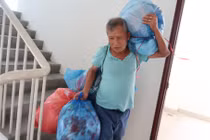 Sau 3 tháng xảy ra cháy, cư dân Carina Plaza vẫn mờ mịt ngày về