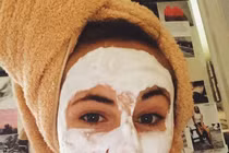 4 cách rửa mặt tai hại, 99% chị em đang mắc phải