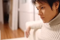 Kỳ lạ hành động của gã hàng xóm mỗi khi vợ chồng tôi cãi nhau