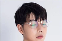 Hotboy "chàng rể quốc dân" bị "bóc phốt" quá khứ hút thuốc, PTTM