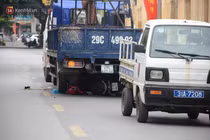 Video: Toàn cảnh vụ xe tải lùi chết 3 mẹ con thương tâm ở Hà Nội