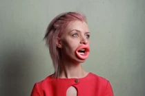 10 dụng cụ làm đẹp kỳ dị của phụ nữ