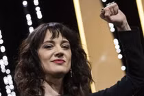 Lời tự sự về chuyện bị xâm hại phơi bày mặt tối của LHP Cannes