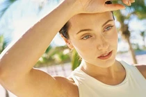 Mẹo hữu ích chống say nắng mùa hè