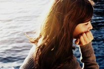 Cưới bạn thân của người yêu cũ, cô gái bị dằn vặt cả đời