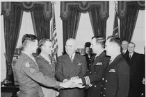 Huyền thoại người lính "một cản trăm" để cứu cả đại đội