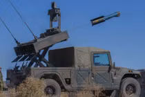 Mục kích lực lượng Phòng vệ Nhật tập trận chiếm đảo