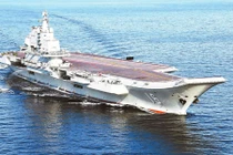 Ảnh nóng: Trung Quốc đóng tàu sân bay Type 001A