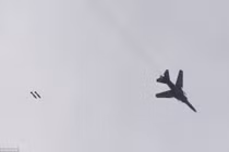 Phiến quân IS cố bắn máy bay Nga trong tuyệt vọng