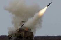 “Sát thủ” Pantsir-S1 làm gì tại sân bay ở Latakia, Syria?