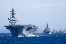 Mục kích dàn tàu chiến “khủng” của Nhật Bản tập trận