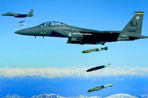 "Cười đau ruột" thành tích không kích phiến quân IS của Mỹ