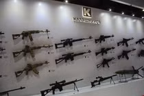 Ngắm loạt súng trường AK-100 Nga chào bán VN, ĐNÁ