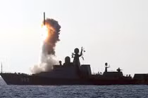 Tàu chiến Nga phóng tên lửa đánh IS thuộc lớp Gepard?
