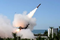 Theo dõi Hàn Quốc bắn loạt vũ khí phòng không