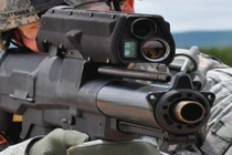 Ngắm súng phóng lựu độc nhất vô nhị của Quân đội Mỹ