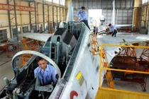 Việt Nam đang tự đại tu máy bay chiến đấu Su-27? 