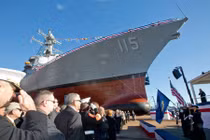 Cận cảnh lễ rửa tội siêu hạm DDG-115 của Mỹ