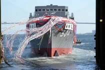 Cận cảnh tàu quét mìn “khủng” Nhật Bản mới hạ thủy