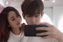 Chồng kém 18 tuổi của Hoa hậu Hàn Quốc khoe ảnh con đầu lòng