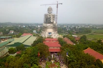 Video: Chiêm ngưỡng đại tượng phật cao 60m, lớn nhất Đông Nam Á